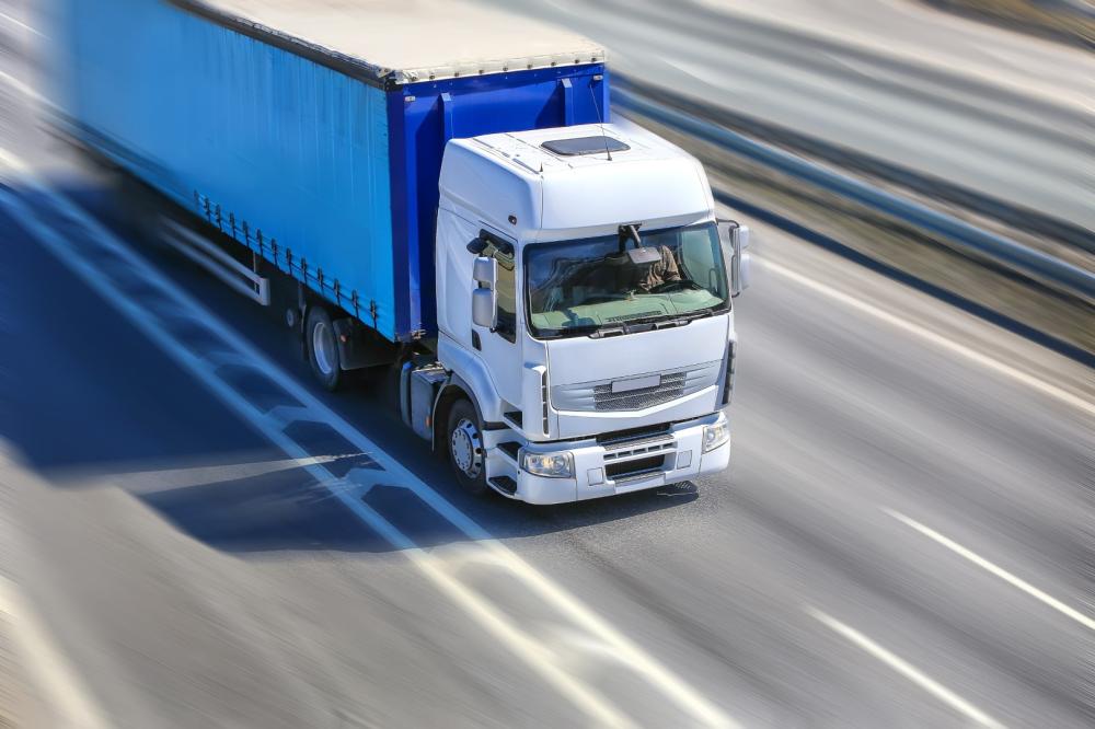 Camion route flou